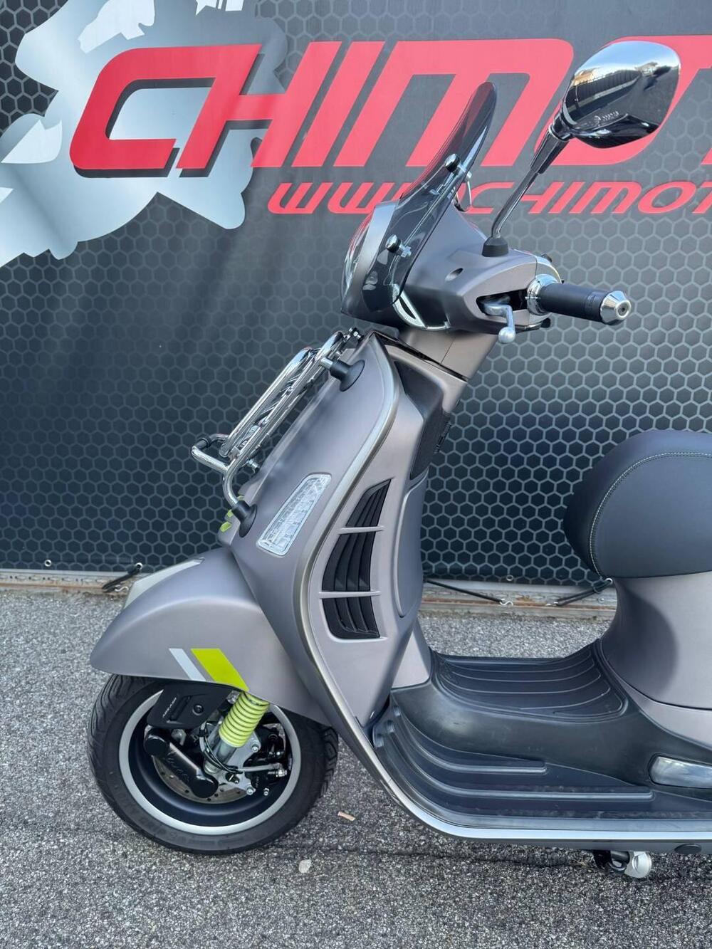 Vespa GTS 300 Super Tech (2023 - 24) (9)