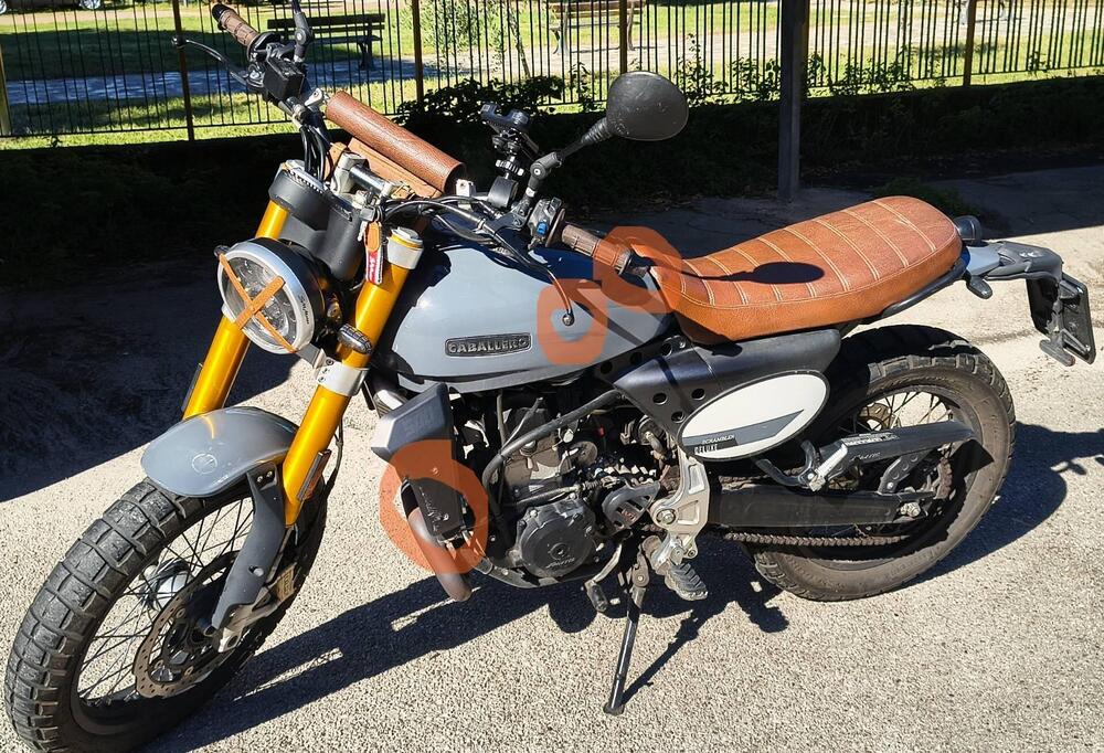 Fantic Motor Caballero 500 Scrambler Deluxe (2021 - 23) (6)