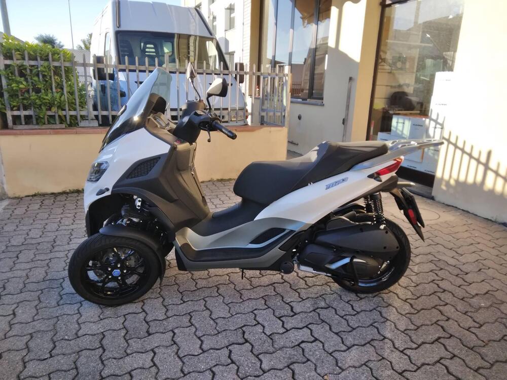 Piaggio MP3 310 (2025)