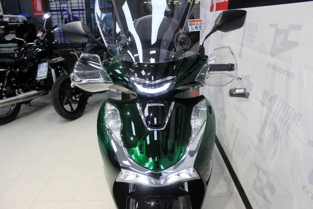 Honda SH 150i Vetro (2024 - 25) (4)