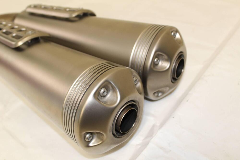 Silenziatore terminale AKRAPOVIC (7)