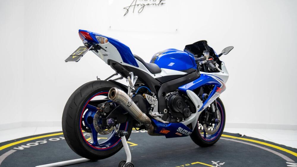 Suzuki GSX R 750 (2006 - 07) (3)