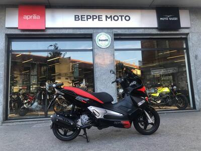 Aprilia SR Max 300 (2011 - 16) usata