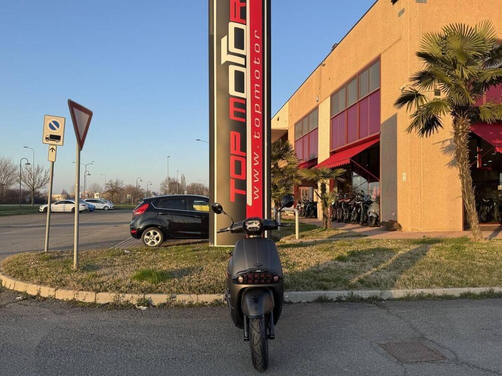 Keeway Motor Sixties 300i (2023 - 25) (2)