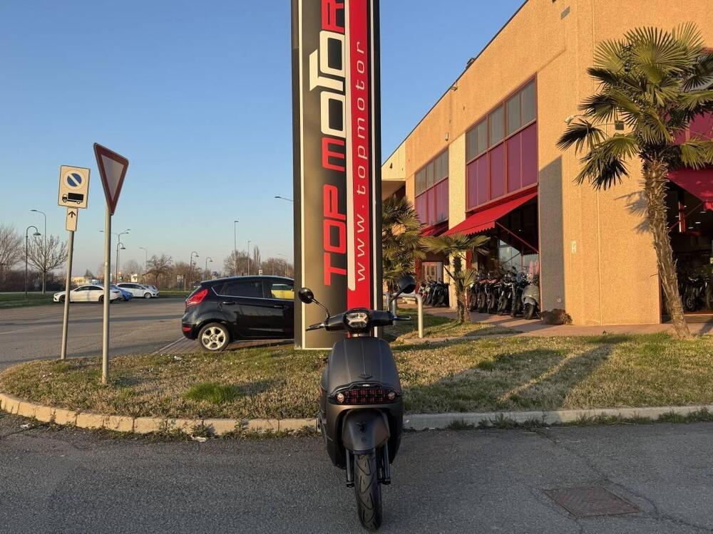 Keeway Motor Sixties 300i (2023 - 25) (5)