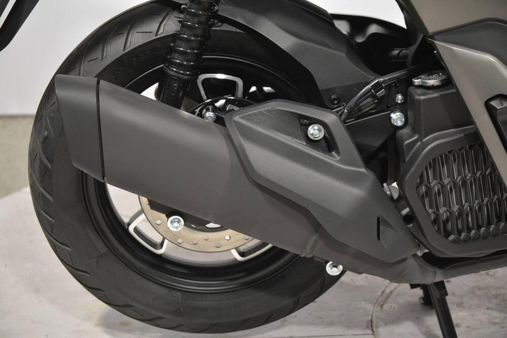 Voge Sfida SR16 200 (2025 - 26) (3)