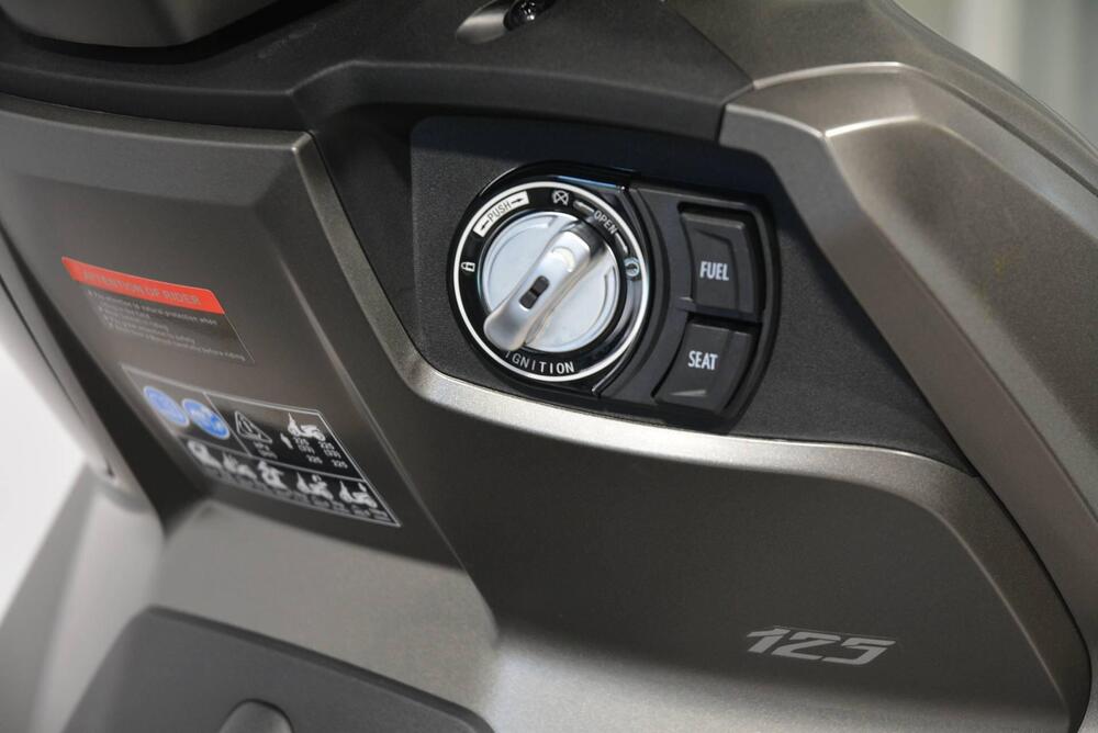 Voge Sfida SR16 200 (2025 - 26) (10)