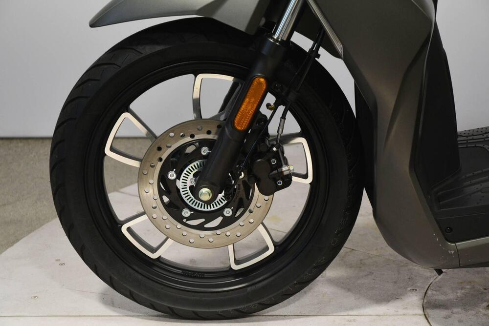 Voge Sfida SR16 200 (2025 - 26) (6)