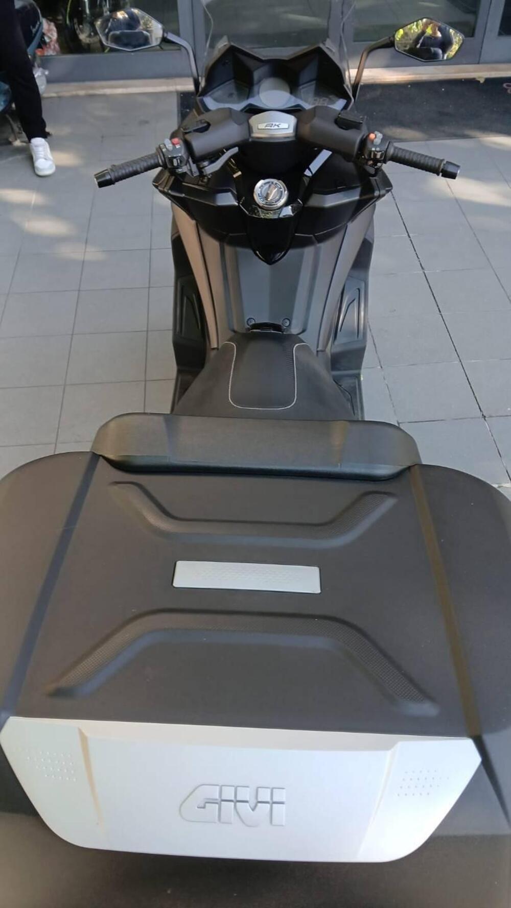 Kymco AK 550 ETS (2021 - 25) (4)