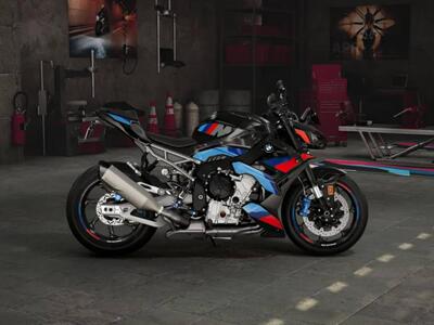 Bmw M 1000 R (2025) nuova
