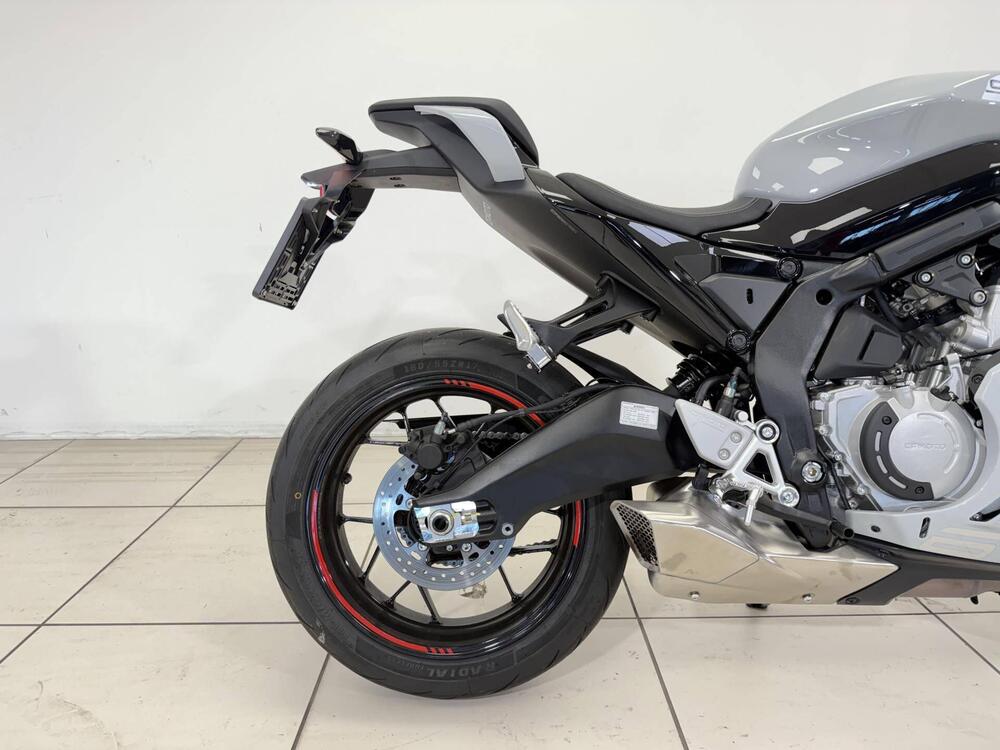 CFMOTO 675SR-R (2025 - 26) (17)