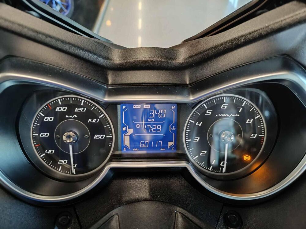 Yamaha X-Max 300 Iron Max (2019 - 20) (4)