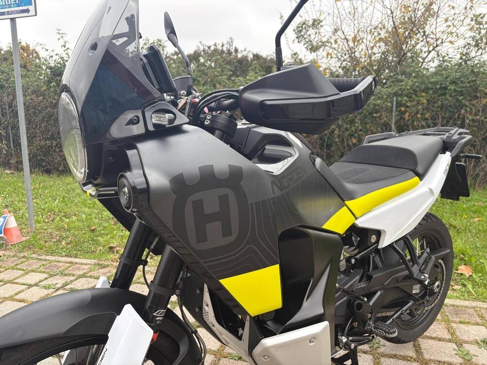 Husqvarna Norden 901 (2022 - 25) (4)