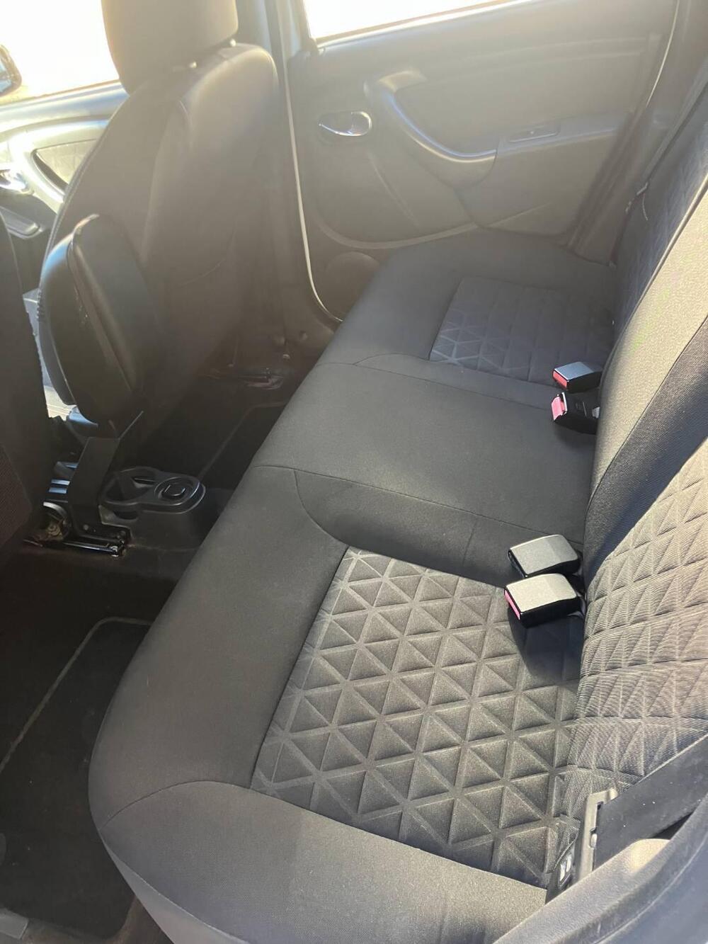 Dacia Duster usata a Terni (11)