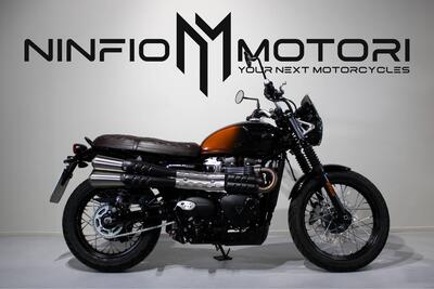 Triumph Scrambler 900 Stealth Edition (2024) usata