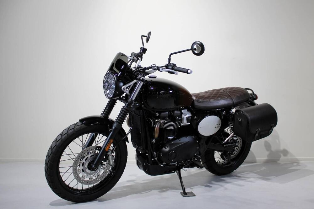 Triumph Scrambler 900 Stealth Edition (2024) (3)