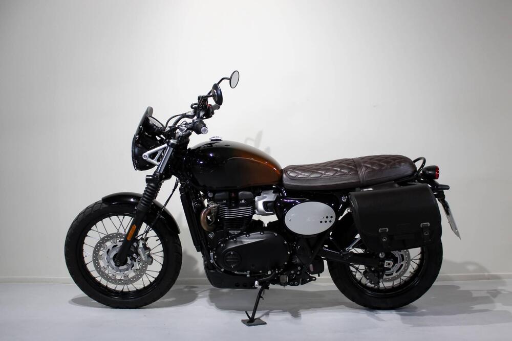 Triumph Scrambler 900 Stealth Edition (2024) (4)