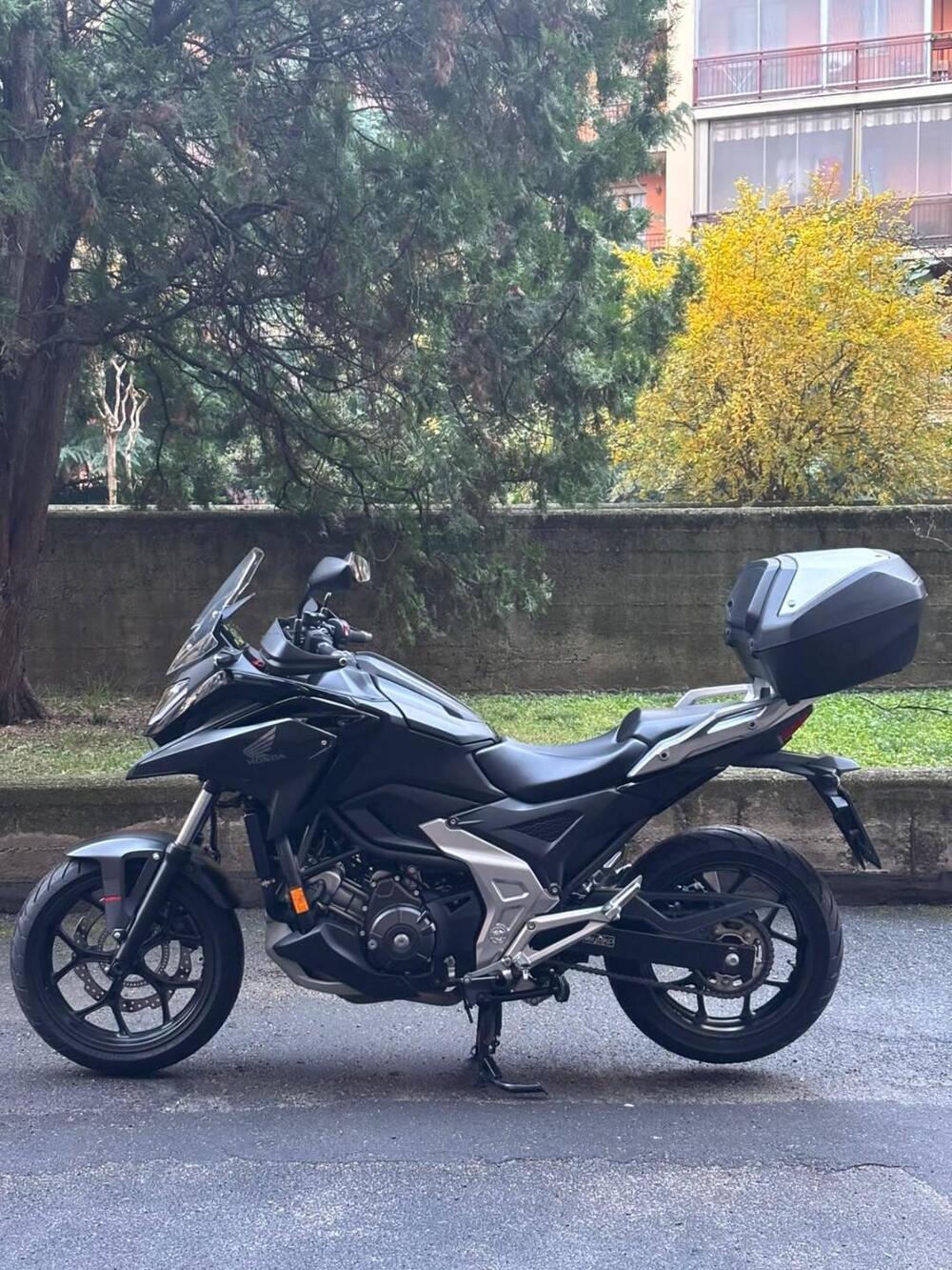 Honda NC 750 X Urban (2021 - 24) (2)