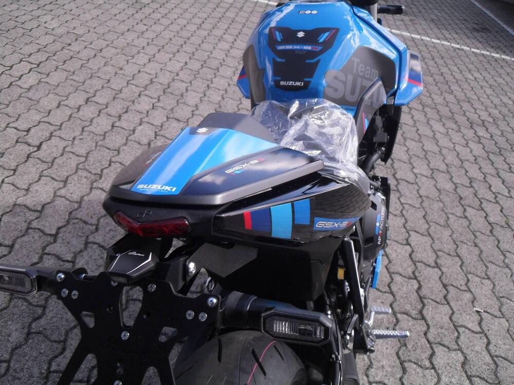 Suzuki GSX-8S (2025 - 26) (5)