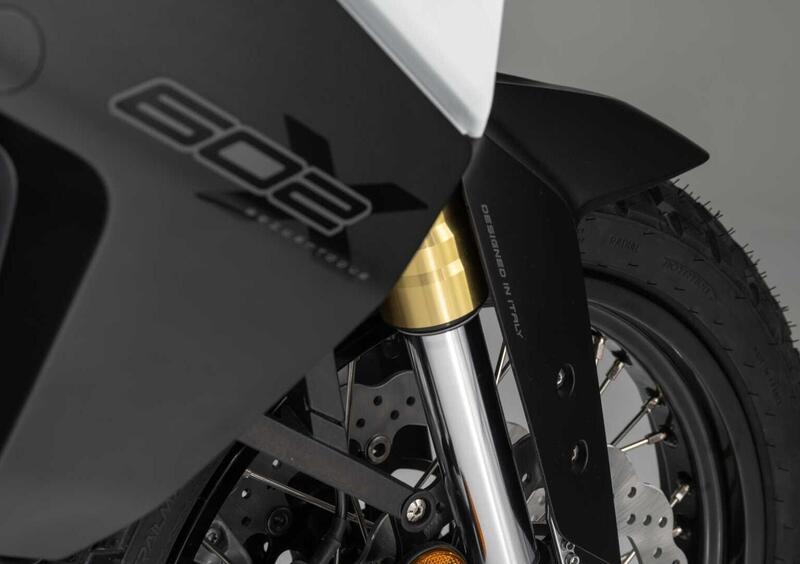 Benelli TRK 602 TRK 602 X (2026) (9)