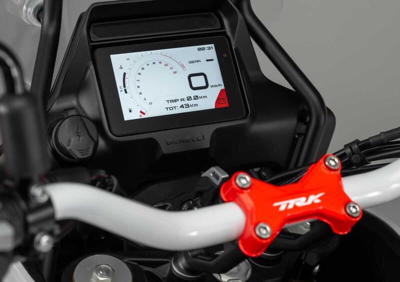 Benelli TRK 602 TRK 602 X (2026) (8)