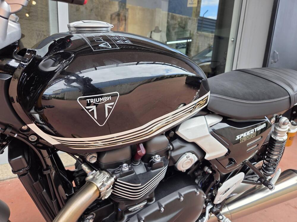 Triumph Speed Twin 1200 RS (2025 - 26) (12)