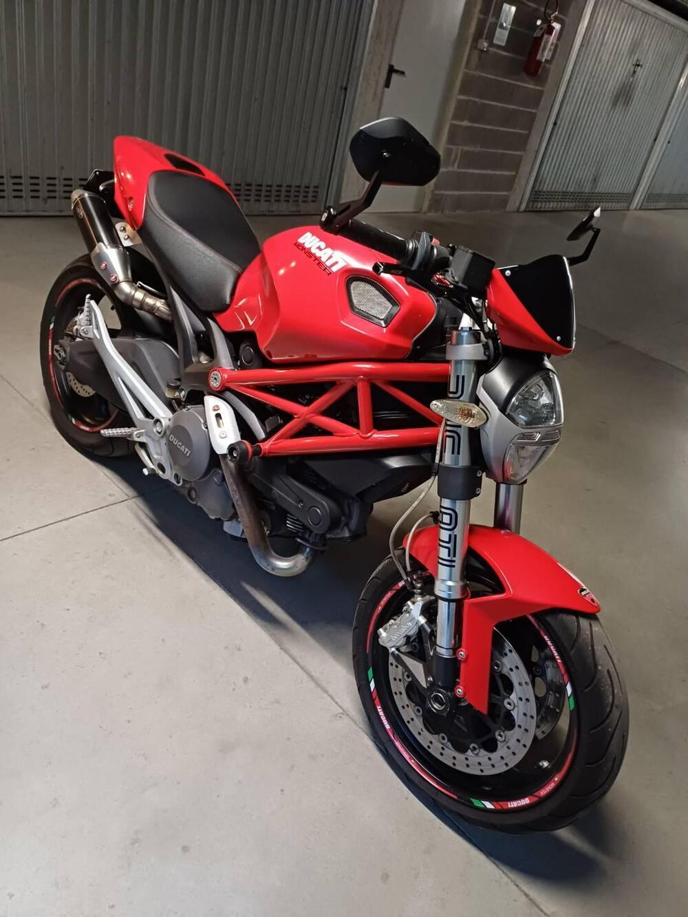 Ducati Monster 696 Plus (2007 - 14) (4)