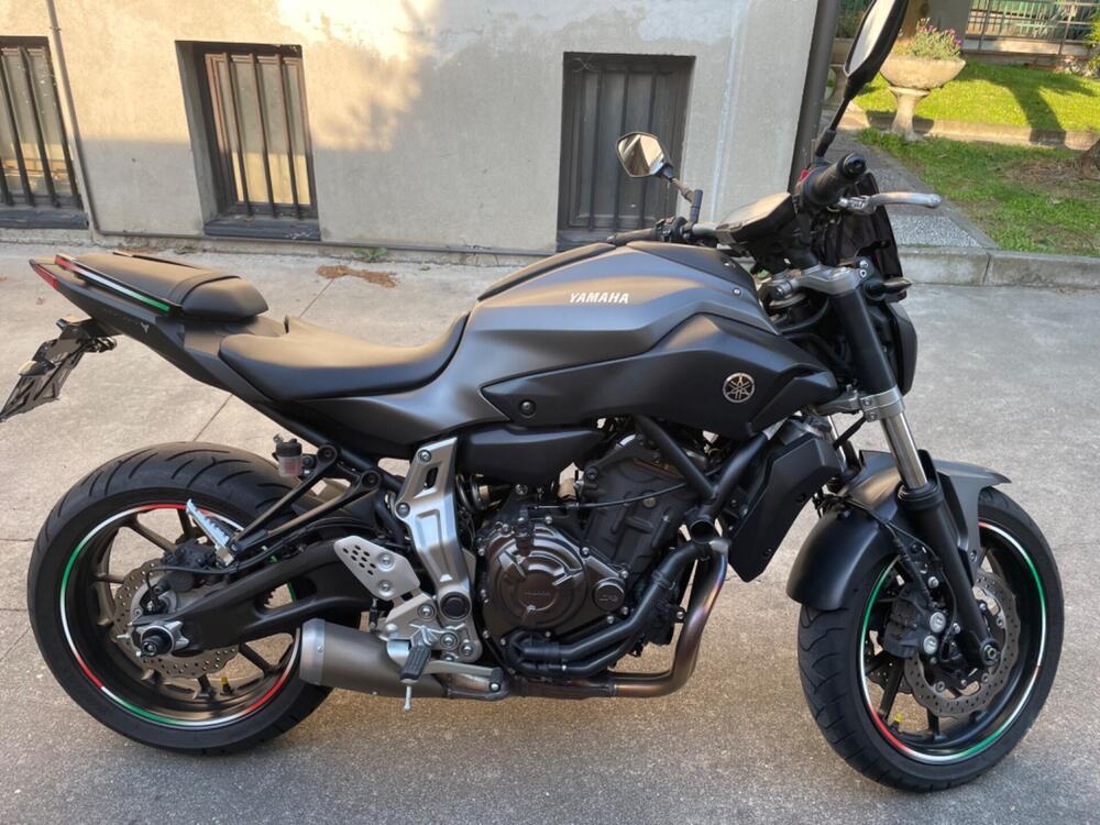 Yamaha MT-07 ABS (2014 - 16) (2)