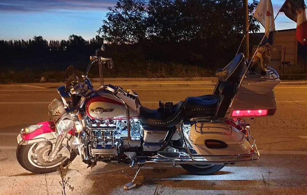 Honda GL 1500 F6C Twotone (1997 - 01) (2)