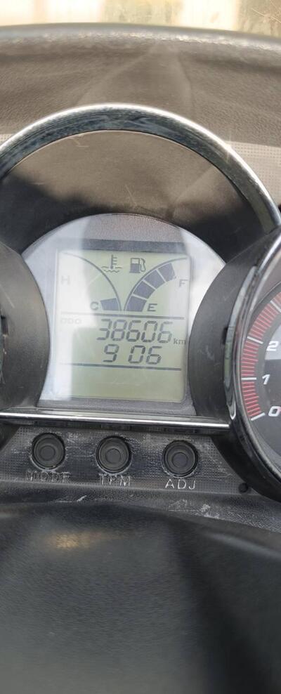 Kymco Downtown 300i (2009 - 17) usata