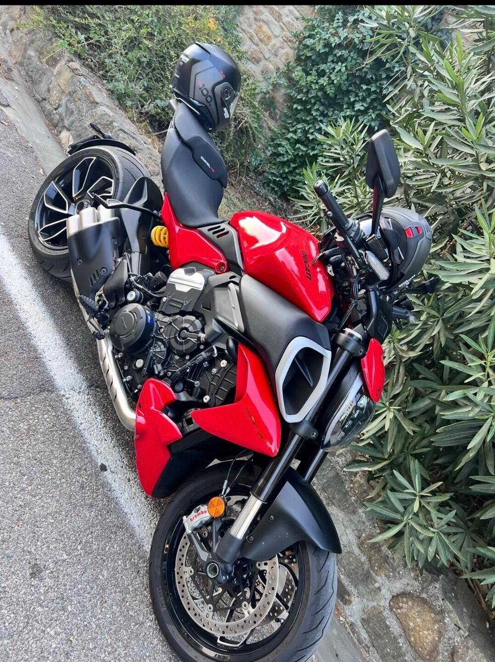 Ducati Diavel V4 (2023 - 26) (10)