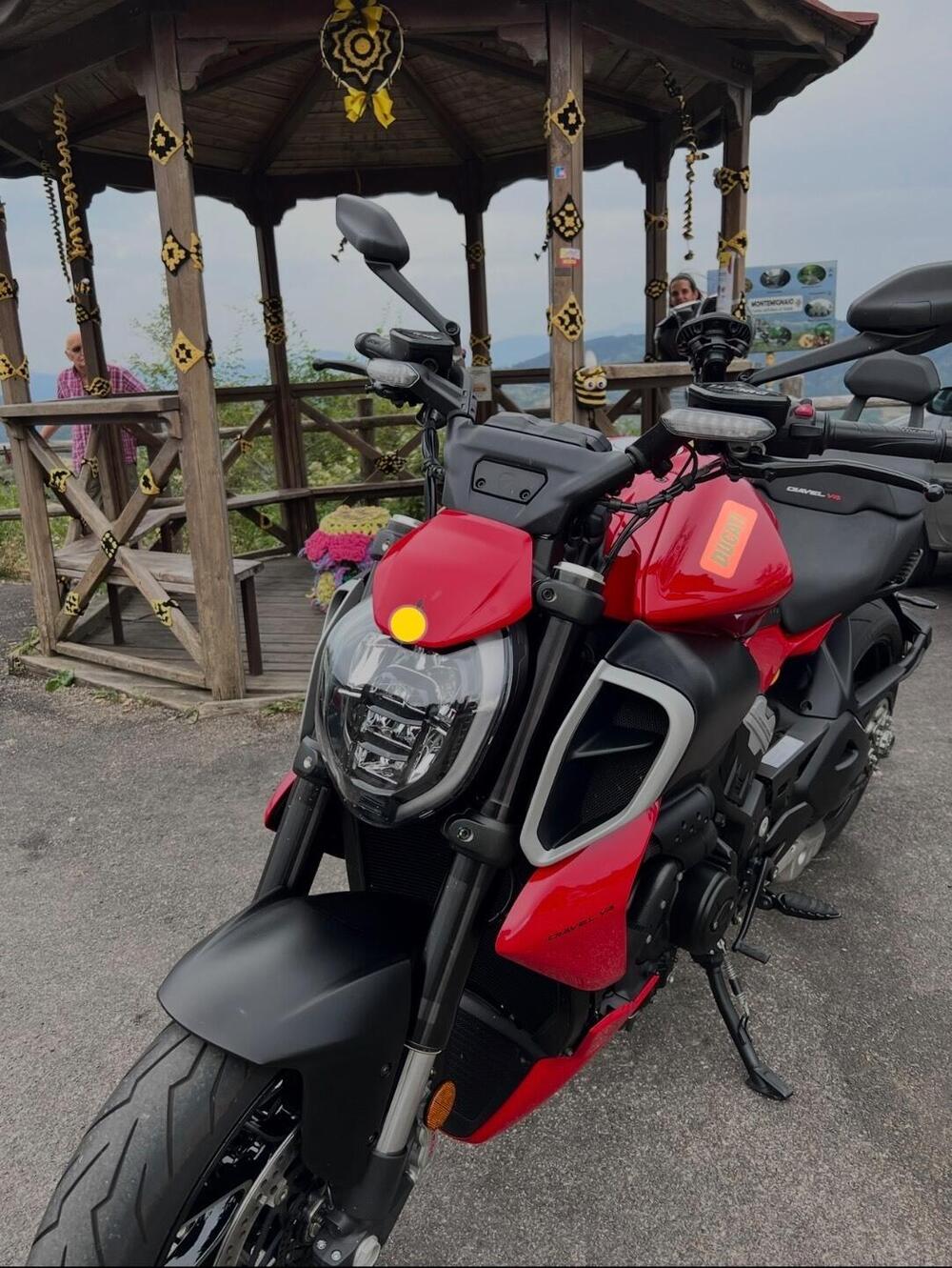 Ducati Diavel V4 (2023 - 26) (11)