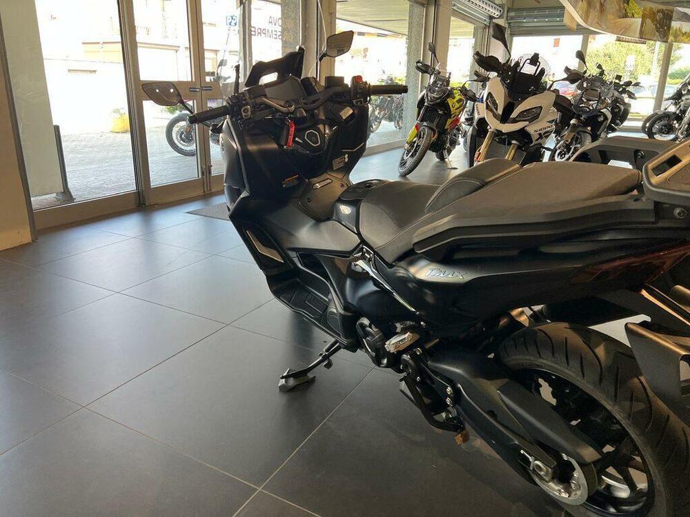 Yamaha T-Max 560 Tech Max (2022 - 24) (6)