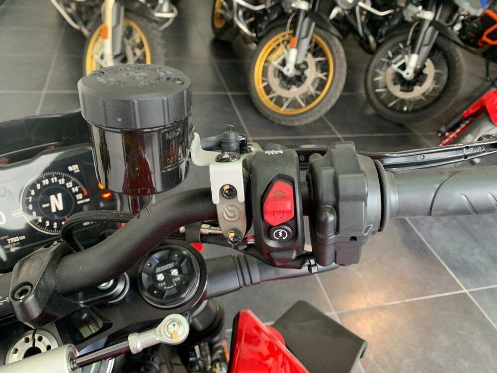 Ducati Streetfighter V4 1100 (2021 - 22) (6)
