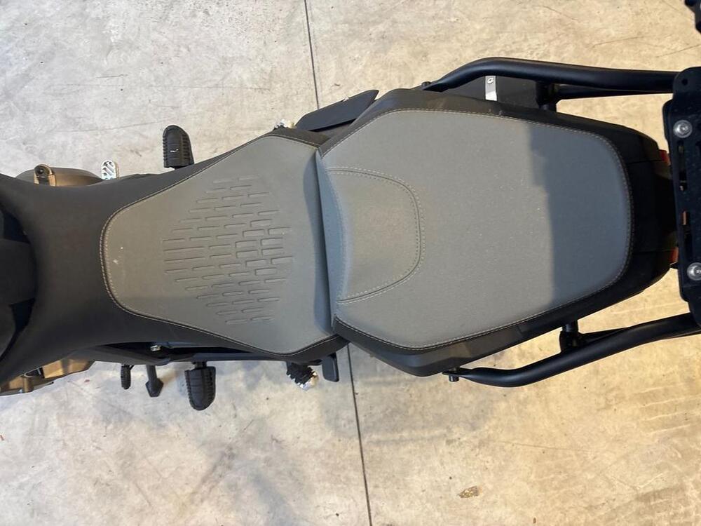 QJ Motor SRT 550 SX (2024) (9)