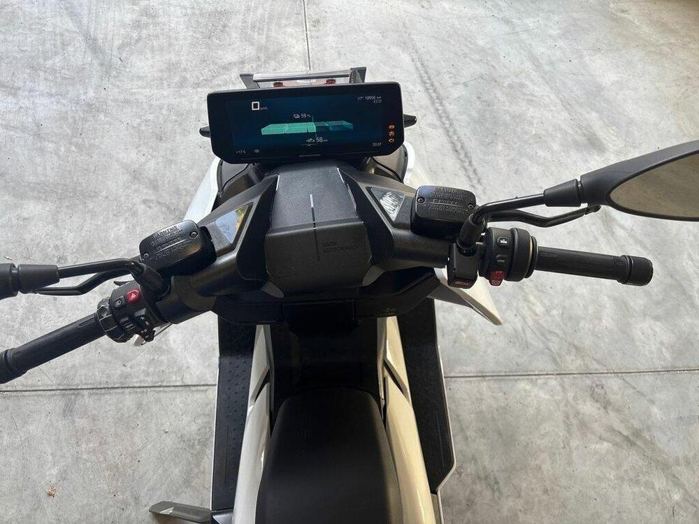 Bmw CE 04 (2021 - 25) (7)