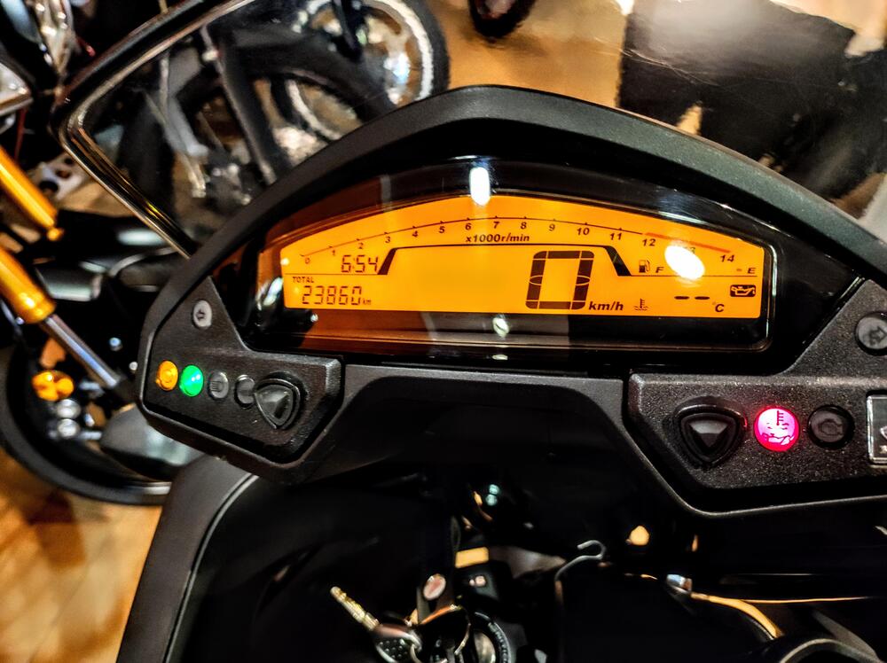 Honda VFR 800 (2006 - 13) (2)