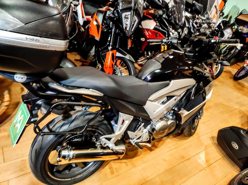 Honda VFR 800 (2006 - 13) (12)