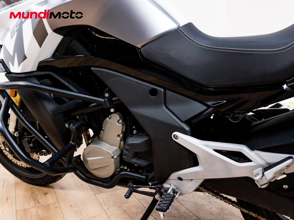 CFMOTO 650MT (2019 - 20) (8)