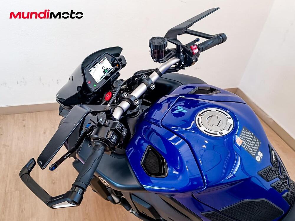 Yamaha MT-10 (2022 - 26) (11)