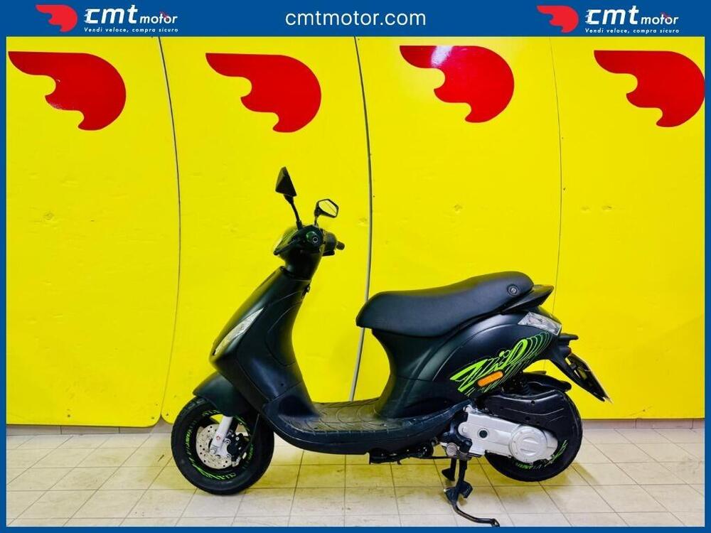 Piaggio Zip 50 4T (2021 - 25) (3)