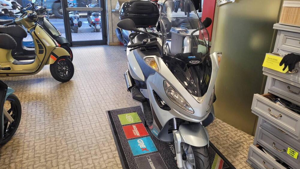 Malaguti Madison 250 RS (2005 - 06) (2)