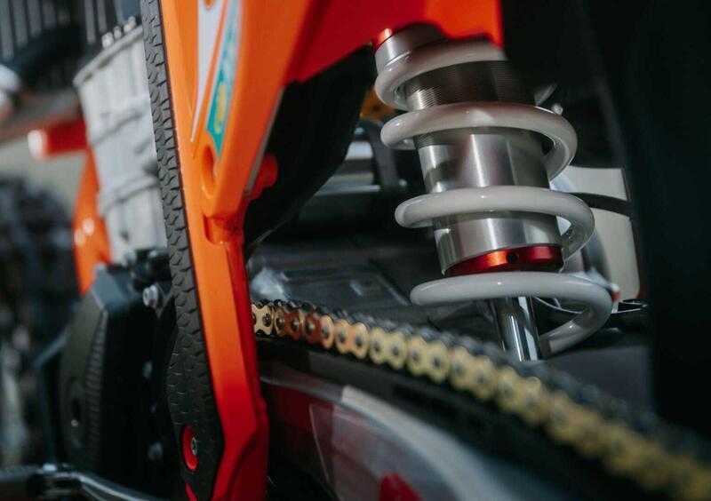 KTM 450 SX 450 SX-F Factory Edition (2026) (13)