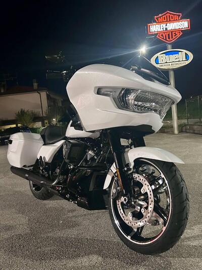 Harley-Davidson Road Glide (2024 - 25) nuova