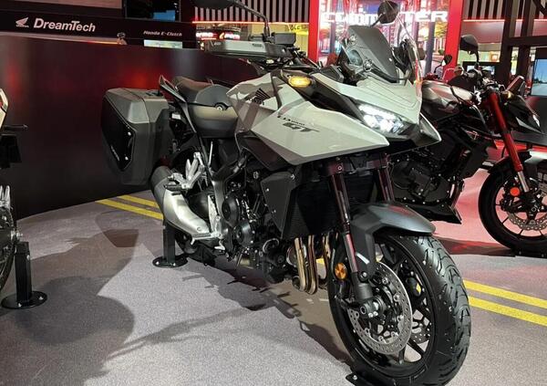 CB1000 GT: la crossover Honda da 150 CV [VIDEO]