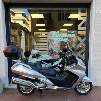 Honda Silver Wing 600 (2001 - 05) usata