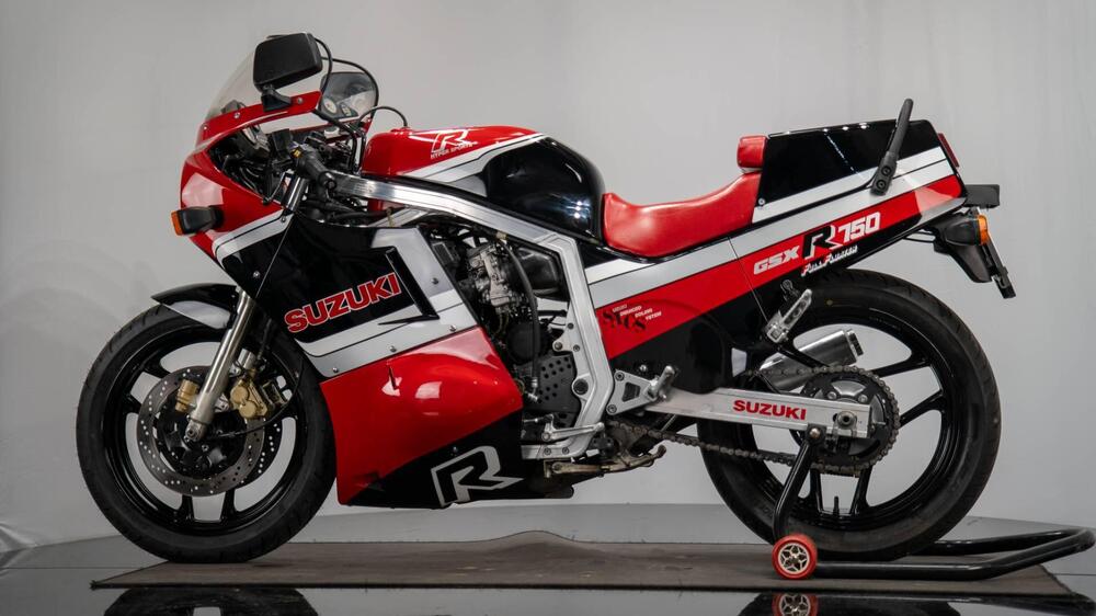 Suzuki GSX-R 750 (2)