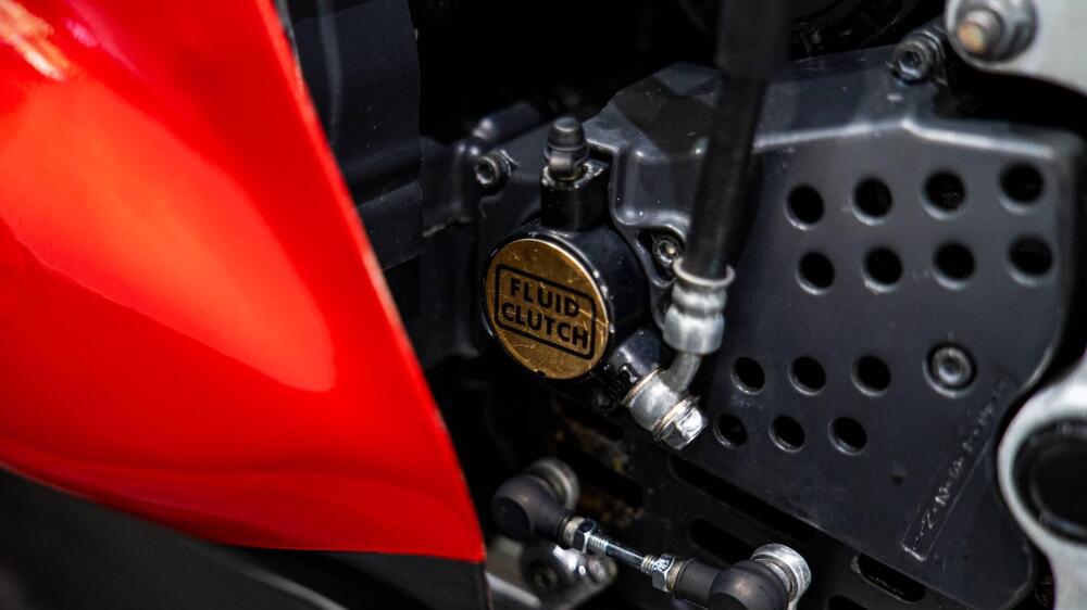 Suzuki GSX-R 750 (16)