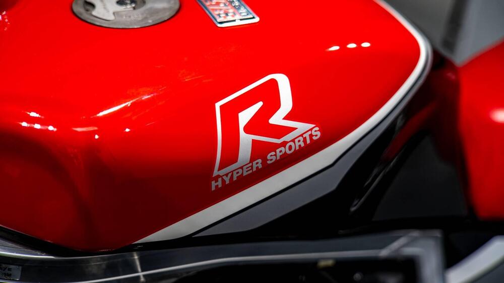 Suzuki GSX-R 750 (17)