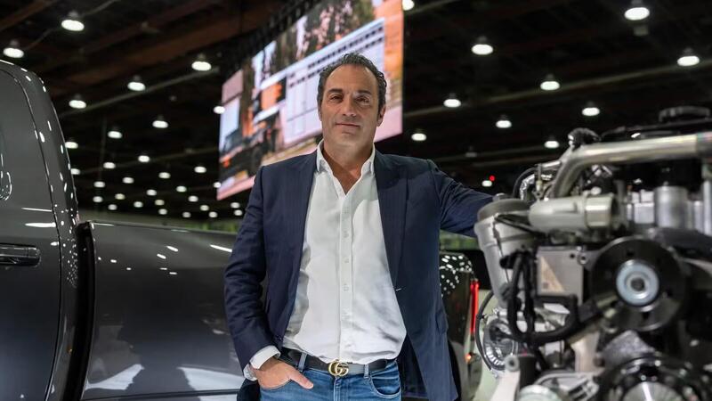 Stellantis, parla il CEO Antonio Filosa: &quot;Stop al bando dei motori nel 2035, serve pi&ugrave; tempo!&quot;